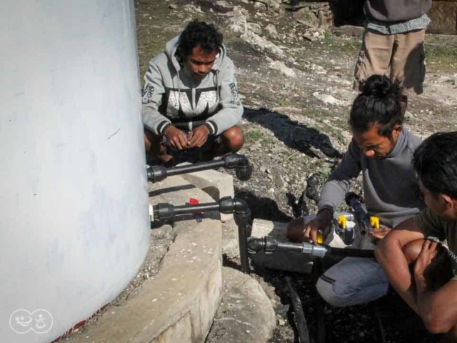 Work on one of the 6500 liter clean water tanks at the Mbinudita site, East Sumba