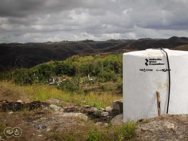 Manufacture of a 6500 liter ferro-cement reservoir in East Sumba