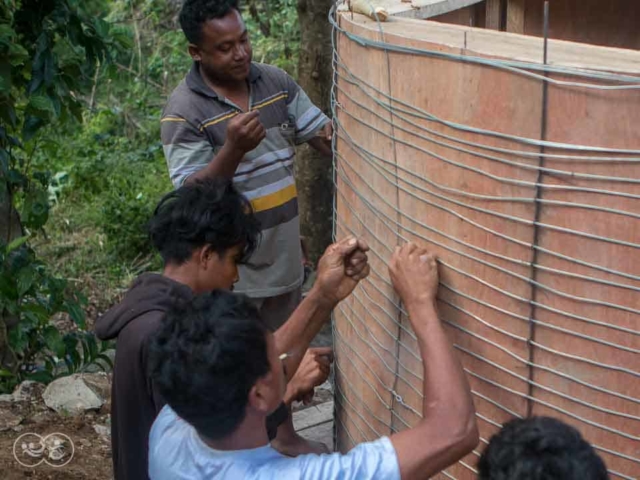 Construction of the first 6500 liter ferrocement tank