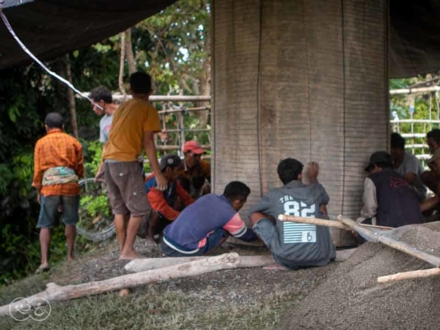 Manufacture of a 6500 liter ferro-cement reservoir in East Sumba