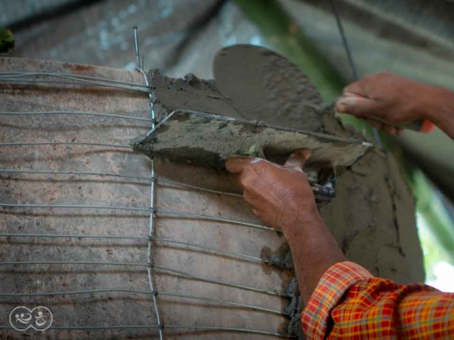 Manufacture of a 6500 liter ferro-cement reservoir in East Sumba