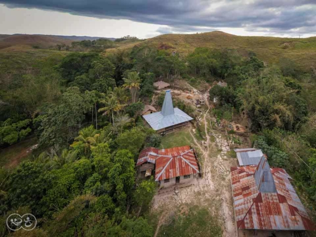 Process of manufacturing healthy sanitary facilities in East Sumba