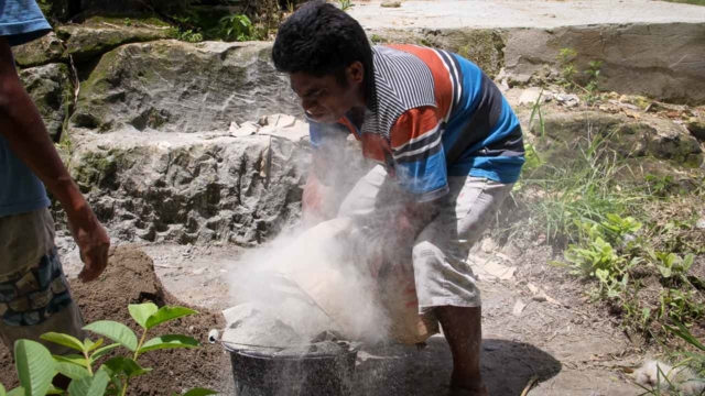 Construction of new sanitation facilities at Ritta, RT 05, Mbinudita Village, East Sumba