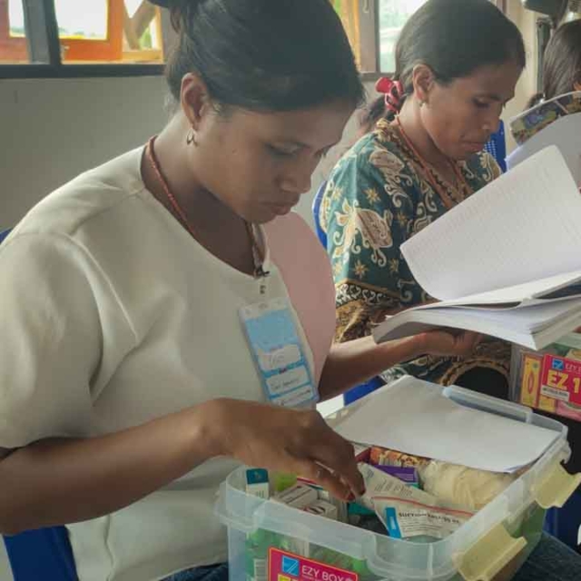 Primary medical care training for 60 teachers in East Sumba Primary medical care training for 60 teachers