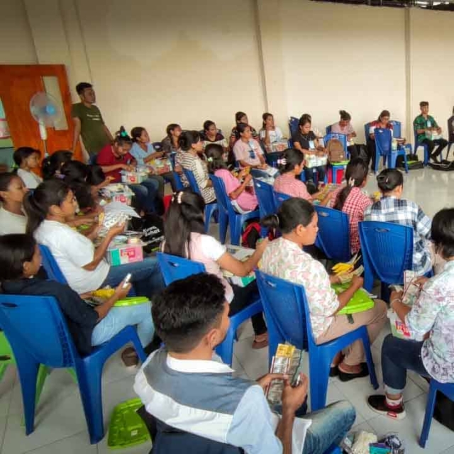 Primary medical care training for 60 teachers in East Sumba Primary medical care training for 60 teachers