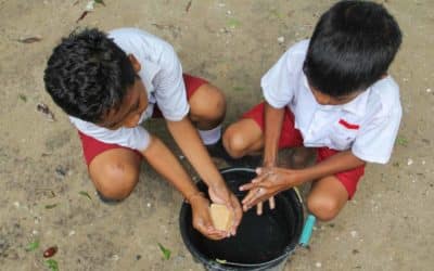 Washing hands to preserve health and life