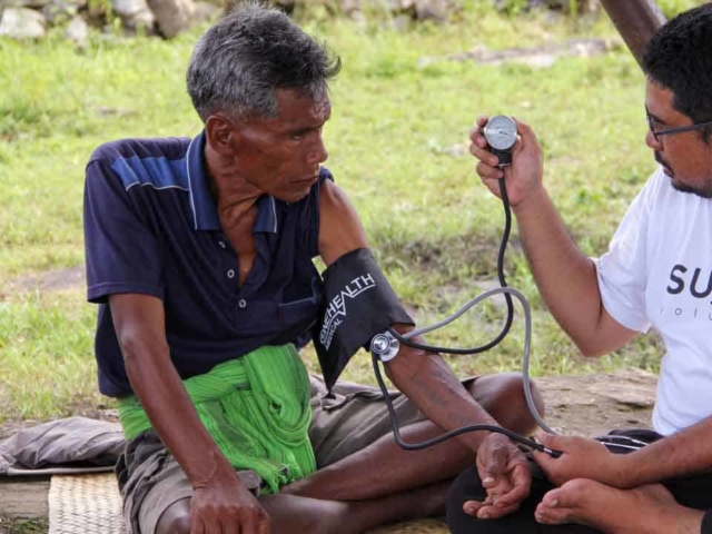 We assess the cases of patients cared for by health workers in the village of Mbinudita, Sumba Timur.