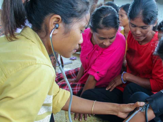 We assess the cases of patients cared for by health workers in the village of Mbinudita, Sumba Timur.