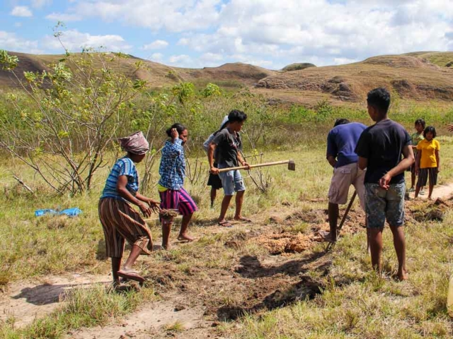 Repair of access to Laindatang village