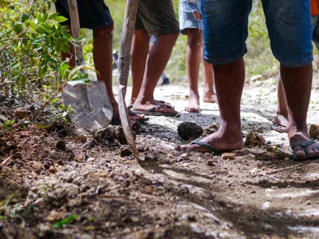 Repair of access to Laindatang village