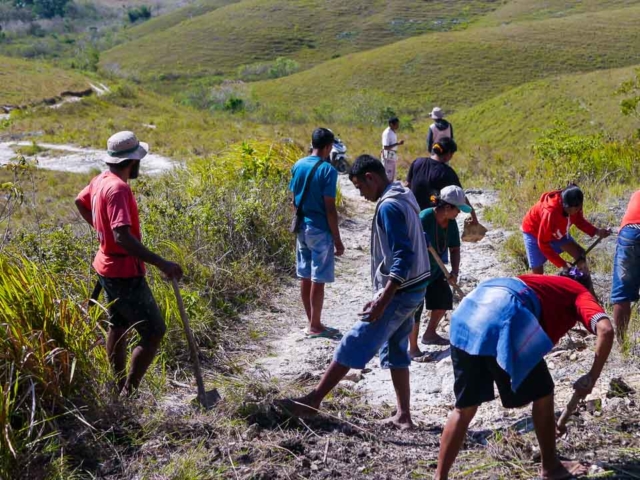 Repair of access to Laindatang village