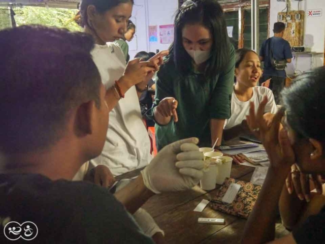 For three days, we trained more than 60 volunteers in the #ZeroMalaria program here in Rumah Kambera Sumba East