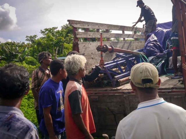 We are taking the 6-ton drill to the Laindatang site.