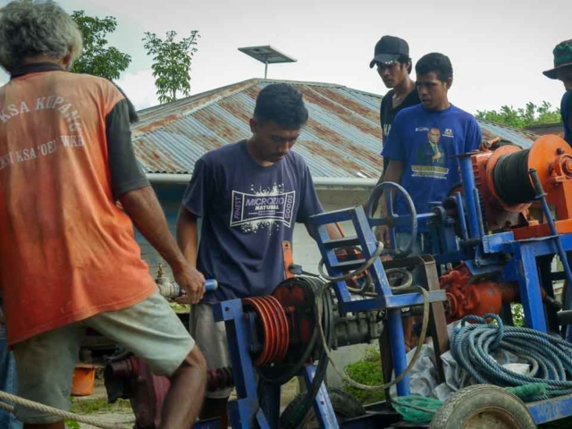 We are taking the 6-ton drill to the Laindatang site.