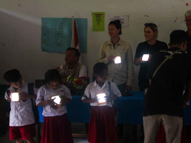 Light up homes with 200 SolarBuddy lamps.