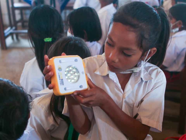 Light up homes with 200 SolarBuddy lamps.