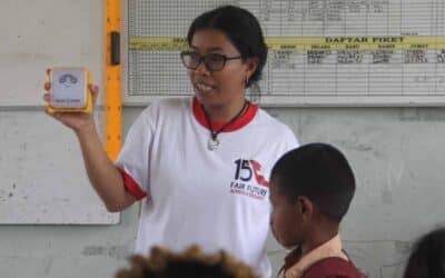 Teaching kids how SolarBuddy lights can change their lives