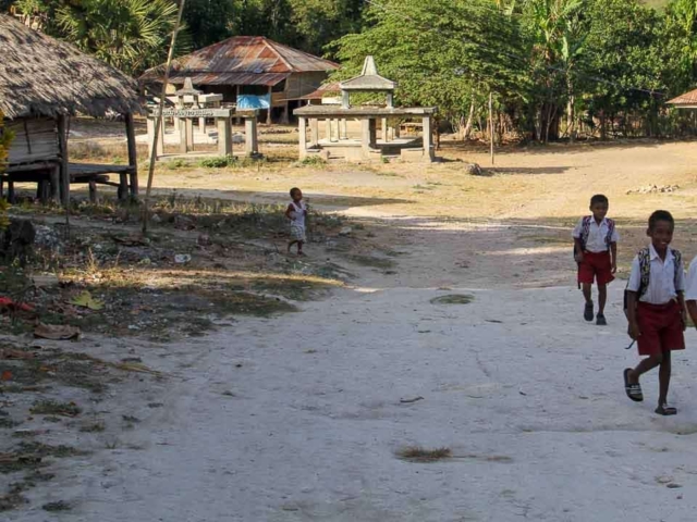 Project studies for the Water Connections program in Lapinu, 2024-2025.