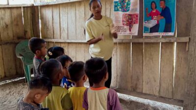 Community health agent in rural Indonesia