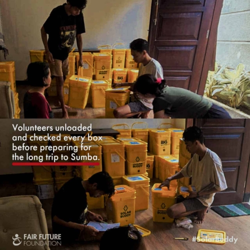2,224 SolarBuddy Lamps Stored at Rumah Kambera