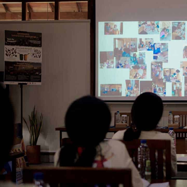 Kawan Sehat agents during a May 2025 medical training in East Sumba