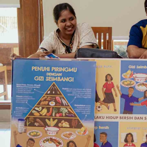 Kawan Sehat agents during a May 2025 medical training in East Sumba