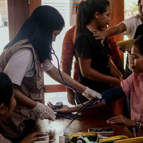 Kawan Sehat agents during a May 2025 medical training in East Sumba