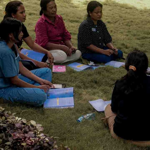 Kawan Sehat agents during a May 2025 medical training in East Sumba