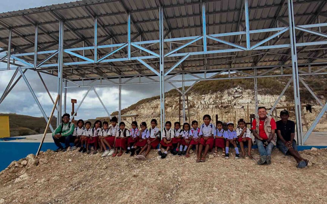 Schoolchildren Visit the 115 m³ Rainwater Reservoir Site in Laindatang