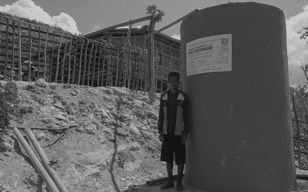 Residents and team built a 4,400L ferrocement rainwater tank in Hambarita for clean water near home