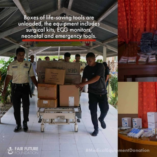 Medical equipment donation at Umbu Rara Meha Hospital