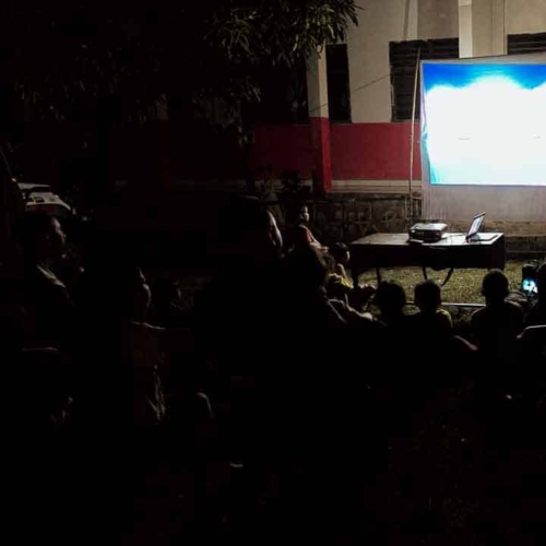 SDN Mbajik solar install – East Sumba Haray school with solar panels and battery–inverter – solar electrification SDN Mbajik