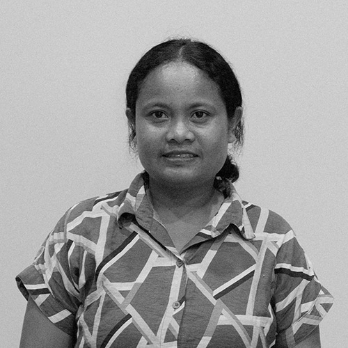 Kawan Sehat health agents in East Sumba Kawan Sehat health agents providing primary medical care in a remote East Sumba village