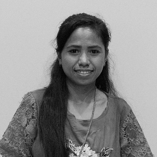 Kawan Sehat health agents in East Sumba Kawan Sehat health agents providing primary medical care in a remote East Sumba village