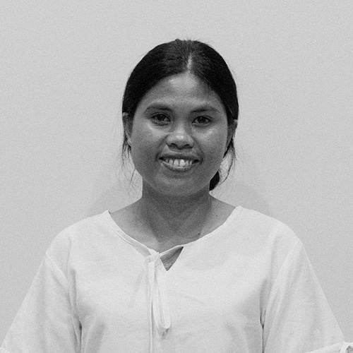 Kawan Sehat health agents in East Sumba Kawan Sehat health agents providing primary medical care in a remote East Sumba village