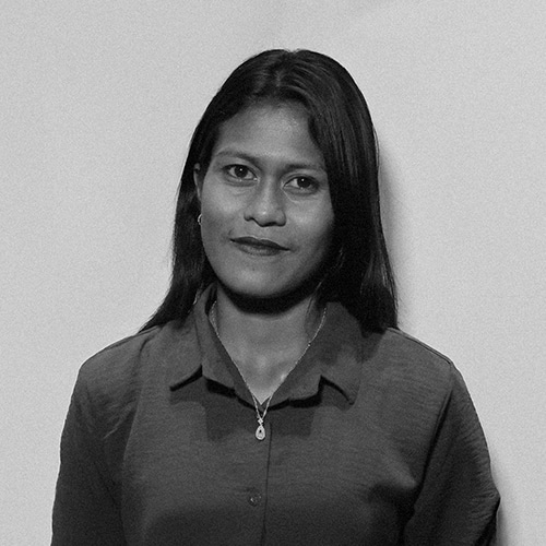 Kawan Sehat health agents in East Sumba Kawan Sehat health agents providing primary medical care in a remote East Sumba village