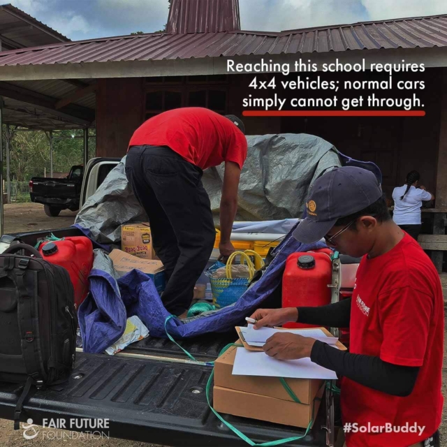 SolarBuddy lamp distribution Lataluri