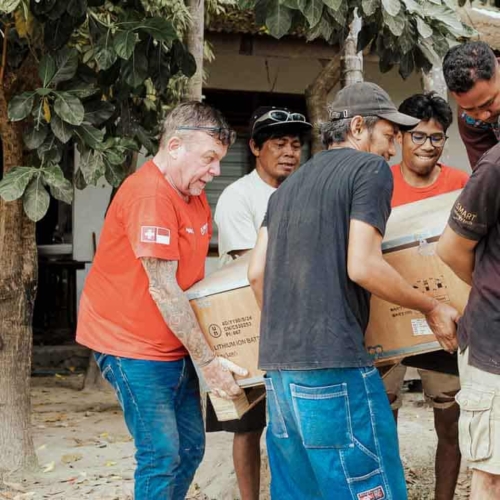 SDN Mbajik solar install – East Sumba Haray school with solar panels and battery–inverter – solar electrification SDN Mbajik