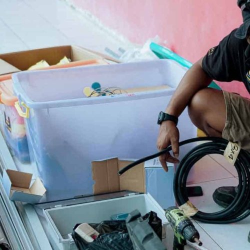 SDN Mbajik solar install – East Sumba Haray school with solar panels and battery–inverter – solar electrification SDN Mbajik