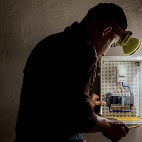 SDN Mbajik solar install – East Sumba Haray school with solar panels and battery–inverter – solar electrification SDN Mbajik