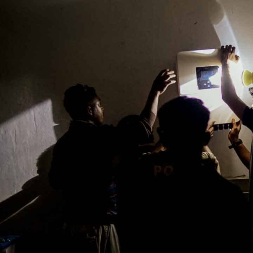 SDN Mbajik solar install – East Sumba Haray school with solar panels and battery–inverter – solar electrification SDN Mbajik