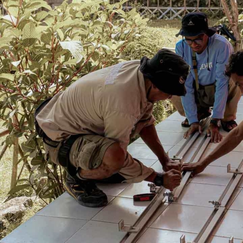 Haray school with solar panels and battery–inverter – solar electrification SDN Mbajik