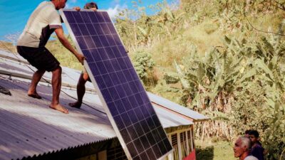 SDN Mbajik school with solar panels and restored internet