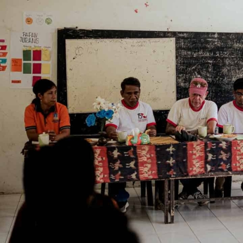 SDN Mbajik solar install – East Sumba Haray school with solar panels and battery–inverter – solar electrification SDN Mbajik
