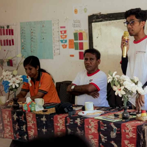 Haray school with solar panels and battery&ndash;inverter &ndash; solar electrification SDN Mbajik