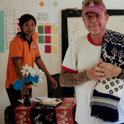 SDN Mbajik solar install – East Sumba Haray school with solar panels and battery–inverter – solar electrification SDN Mbajik