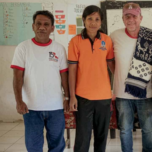 SDN Mbajik solar install – East Sumba Haray school with solar panels and battery–inverter – solar electrification SDN Mbajik