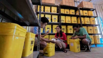 Arrival of SolarBuddy lamps at Rumah Kambera » The Fair Future Foundation Arrival of SolarBuddy lamps at Fair Future’s Rumah Kambera base