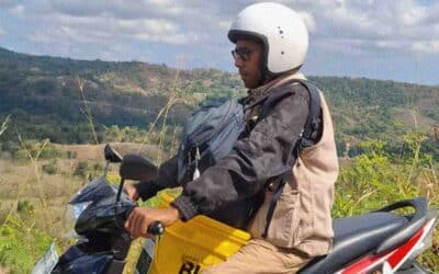 SolarBuddy lamps Matawai Katingga protect child health