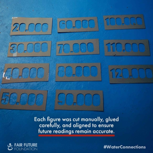 Final sealing and graduated scale installation inside the Laindatang reservoir. Final sealing and graduated scale installation inside the Laindatang reservoir.